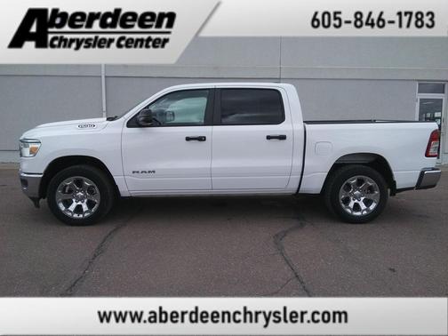 Bright White Clearcoat 2023 RAM 1500 Big Horn/Lone Star