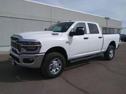 Bright White Clearcoat 2026 RAM 2500 Tradesman Crew Cab 4x4 6'4' Box