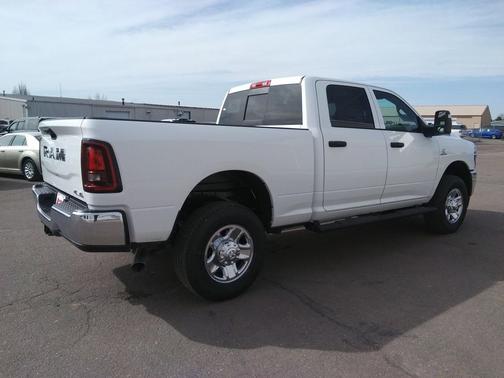Bright White Clearcoat 2026 RAM 2500 Tradesman Crew Cab 4x4 6'4' Box