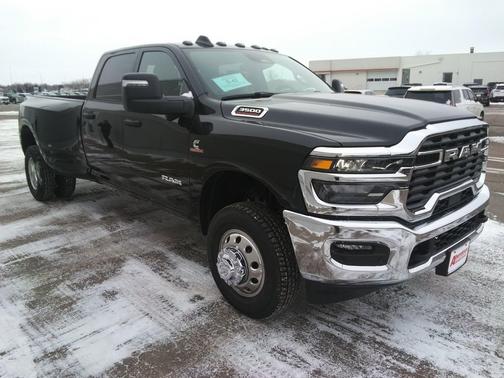 2026 RAM 3500 Big Horn Crew Cab 4x4 8' Box