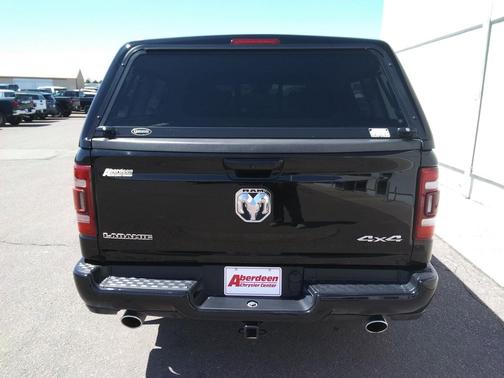 Diamond Black Crystal Pearlcoat 2023 RAM 1500 Laramie
