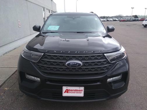Agate Black Metallic 2022 Ford Explorer XLT