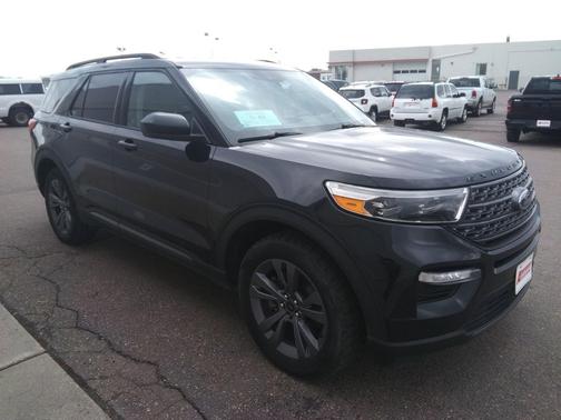 Agate Black Metallic 2022 Ford Explorer XLT