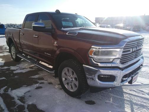 2022 RAM 2500 Laramie Crew Cab 4x4 6'4' Box