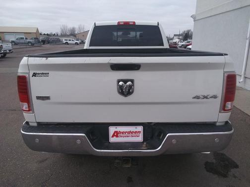 2018 RAM 3500 Laramie Crew Cab 4x4 8' Box