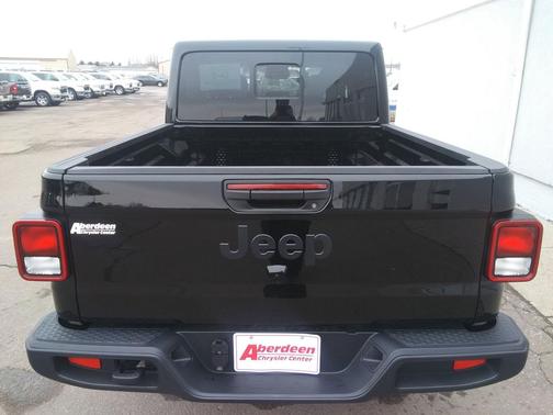 2026 Jeep Gladiator Sport S