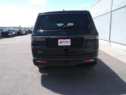 High Gloss Black 2026 Jeep Grand Wagoneer Limited Reserve 4x4