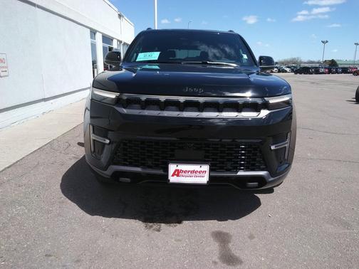 High Gloss Black 2026 Jeep Grand Wagoneer Limited Reserve 4x4