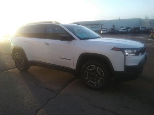Bright White Clearcoat 2026 Jeep Cherokee Limited