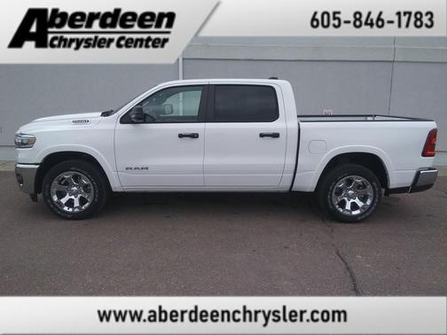 Bright White Clearcoat 2026 RAM 1500 Big Horn/Lone Star