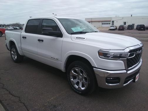 Bright White Clearcoat 2026 RAM 1500 Big Horn/Lone Star