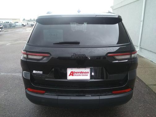 2024 Jeep Grand Cherokee L Altitude