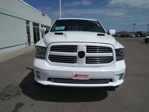 Bright White Clearcoat 2017 RAM 1500 Sport