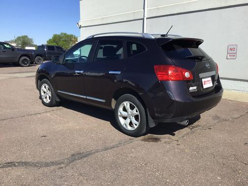 Black Amethyst 2011 Nissan Rogue SV