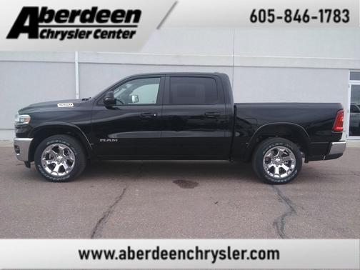 Diamond Black Crystal Pearlcoat 2026 RAM 1500 Big Horn/Lone Star
