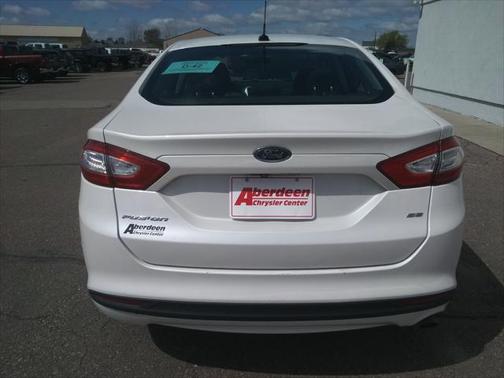2016 Ford Fusion SE