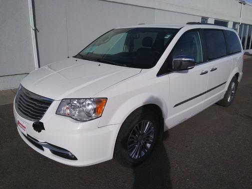 2013 Chrysler Town & Country Touring-L