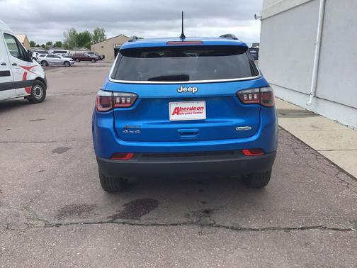 Laser Blue Pearlcoat 2020 Jeep Compass Latitude