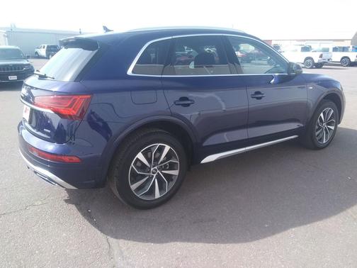2023 Audi Q5 45 S line Premium