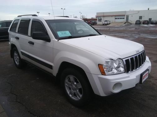 2006 Jeep Grand Cherokee Laredo