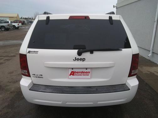 2006 Jeep Grand Cherokee Laredo
