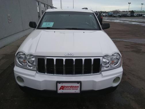 2006 Jeep Grand Cherokee Laredo