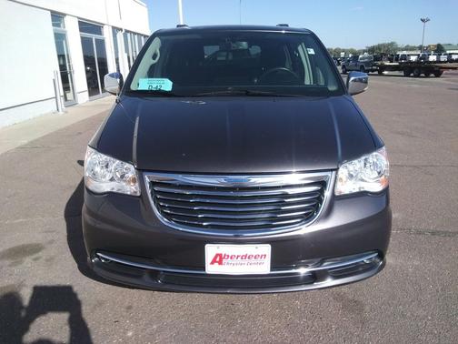 2016 Chrysler Town & Country Limited