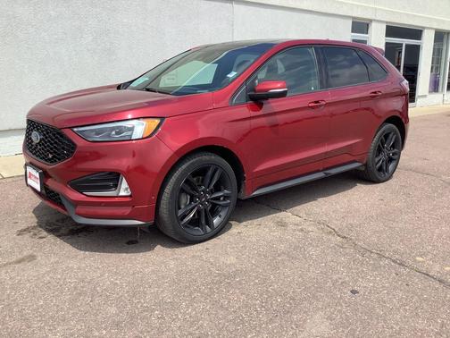 Ruby Red Metallic Tinted Clearcoat 2019 Ford Edge ST