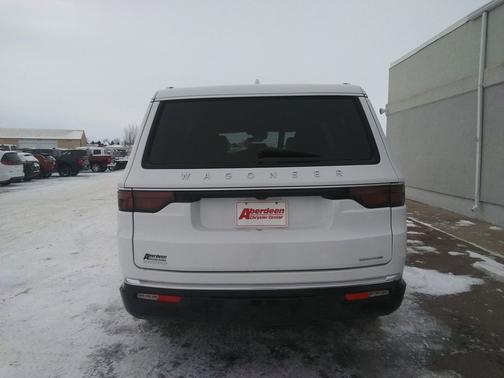 2023 Jeep Wagoneer Series II