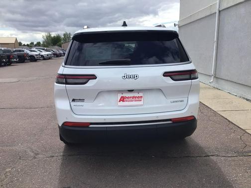 Bright White Clearcoat 2026 Jeep Grand Cherokee L Limited