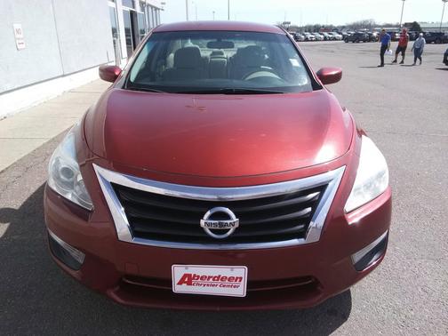 Cayenne Red 2015 Nissan Altima 2.5 S