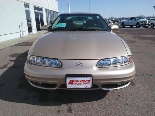 2001 Oldsmobile Alero GL1