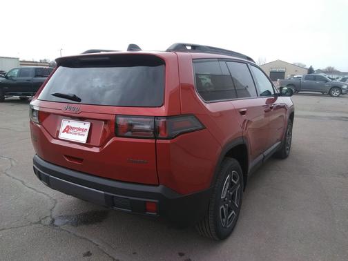 2026 Jeep Cherokee Laredo 4x4