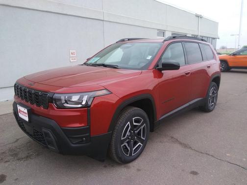 Red Hot Pearlcoat 2026 Jeep Cherokee Laredo 4x4