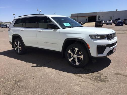 Bright White Clearcoat 2026 Jeep Grand Cherokee L Limited