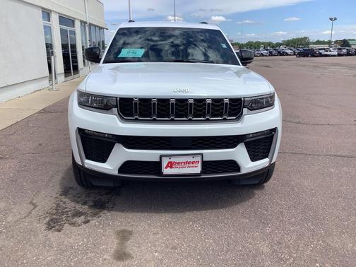 Bright White Clearcoat 2026 Jeep Grand Cherokee L Limited