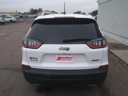 2021 Jeep Cherokee Latitude Lux