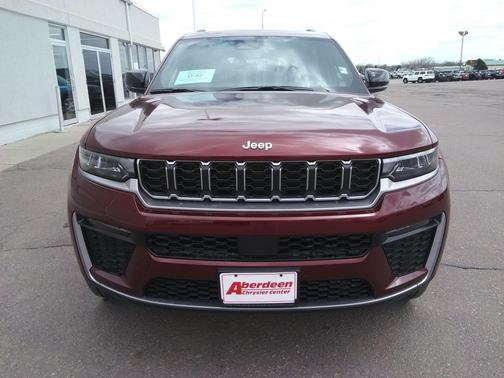 Velvet Red Pearlcoat 2026 Jeep Grand Cherokee L Limited