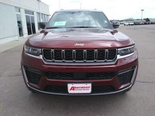 Velvet Red Pearlcoat 2026 Jeep Grand Cherokee L Limited