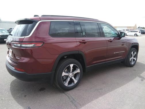 Velvet Red Pearlcoat 2026 Jeep Grand Cherokee L Limited