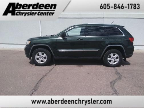 Natural Green Pearlcoat 2011 Jeep Grand Cherokee Laredo