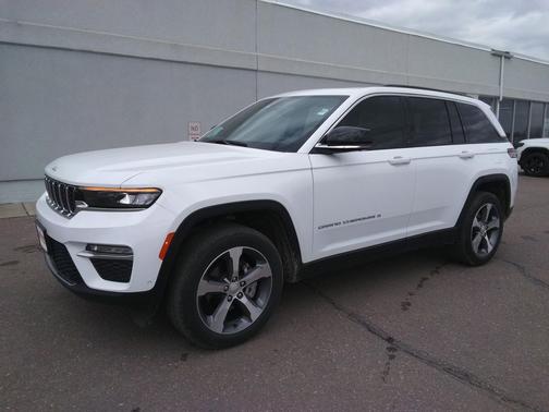 Bright White Clearcoat 2024 Jeep Grand Cherokee Limited