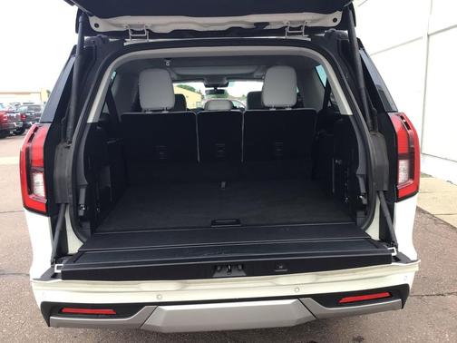 White 2025 Ford Expedition Max Platinum