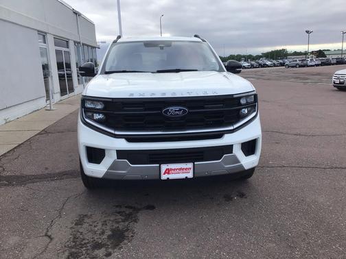 White 2025 Ford Expedition Max Platinum