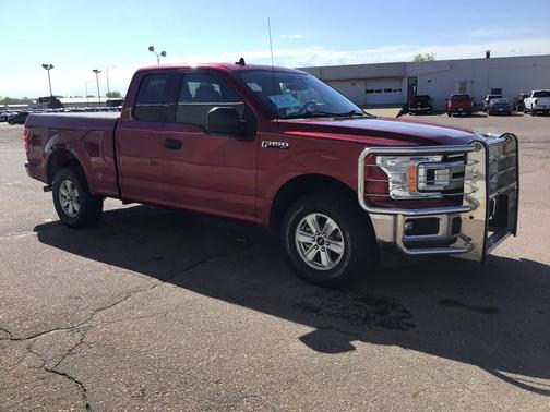 Red 2019 Ford F-150 XLT