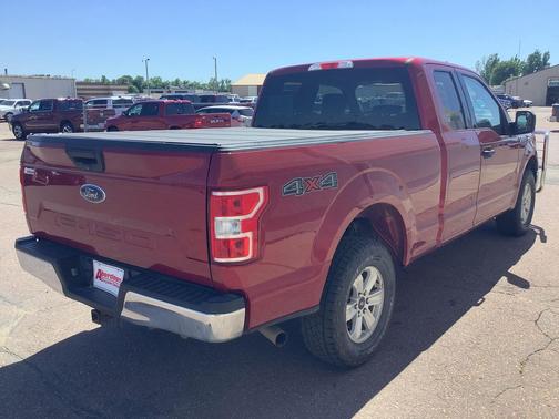 Red 2019 Ford F-150 XLT