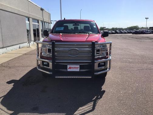 Red 2019 Ford F-150 XLT
