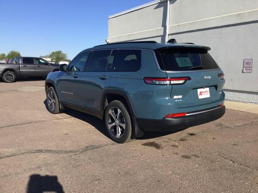 Steel Blue 2026 Jeep Grand Cherokee L Limited