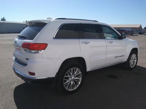 2018 Jeep Grand Cherokee Summit