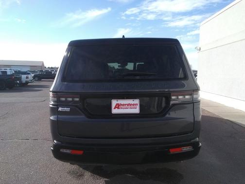 2024 Jeep Grand Wagoneer L Series II 4x4